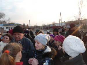 Более 300 жителей поселок Трудовской  получили продукты питания